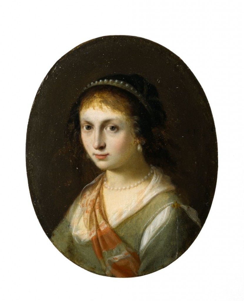 POrtrait of a young woman wearing pearls.
